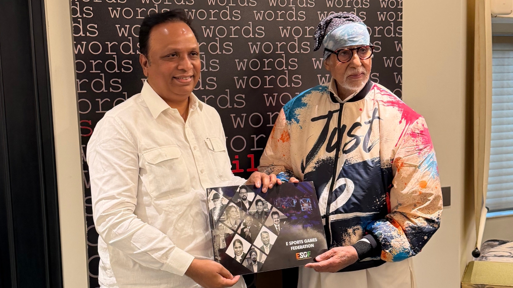 CMSA representative with Amitabh Bachchan